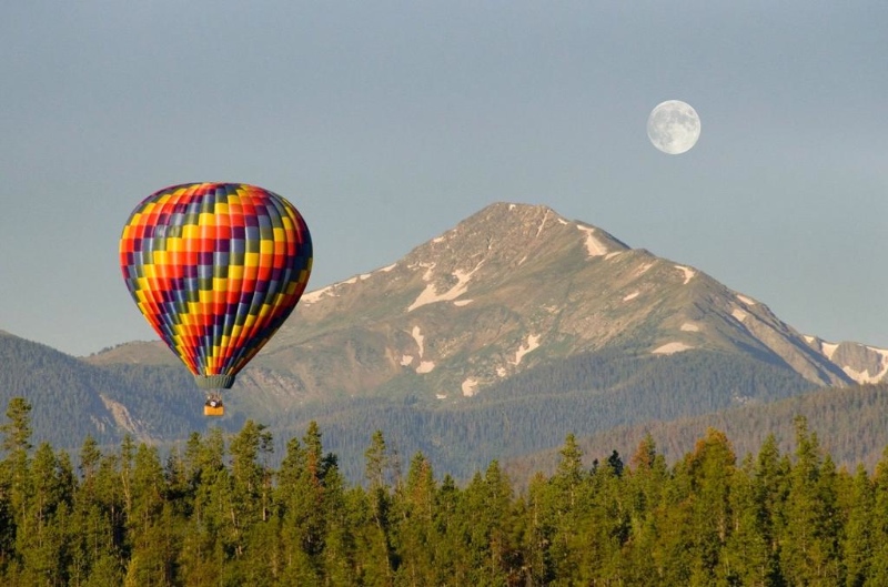 The Best Hot Air Balloon Rides in Breckenridge